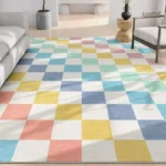 Tapis multicolore avec motifs en carreaux