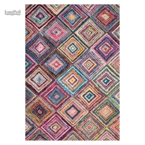 Tapis Kilim marocain aux motifs traditionnels