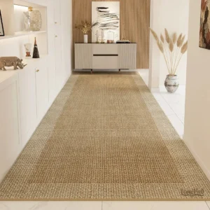 Long tapis de couloir élégant pour un intérieur raffiné