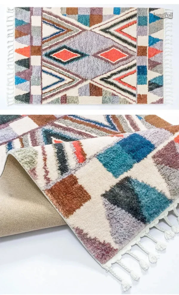 Tapis berbère avec motifs uniques, touche artisanale élégante