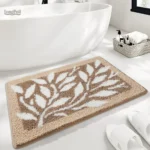 Tapis de bain beige doux et confortable pour salle de bain