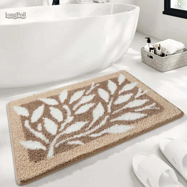 Tapis de bain beige doux et confortable pour salle de bain