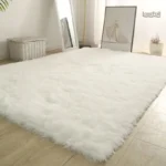 Tapis poil long beige pour une ambiance chaleureuse