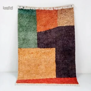Tapis Berbère Marocain traditionnel en motifs géométriques