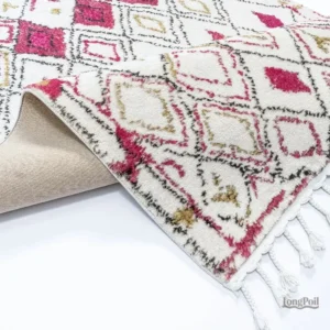 Tapis Berbère avec designs authentiques et colorés