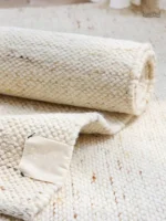 Tapis blanc, ajout raffiné à la décoration de votre maison