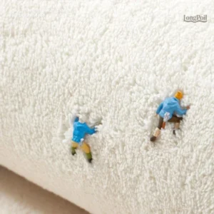 Tapis marbré blanc, style contemporain pour intérieur chic