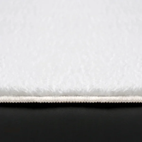 Élégant tapis Bobo Chic, style moderne avec motifs géométriques