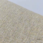 Tapis avec motif damier beige, style moderne et intemporel