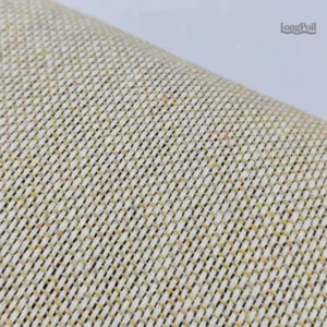 Tapis avec motif damier, contraste noir et blanc classique