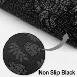 Décoration extérieure avec un tapis de jardin coloré et pratique