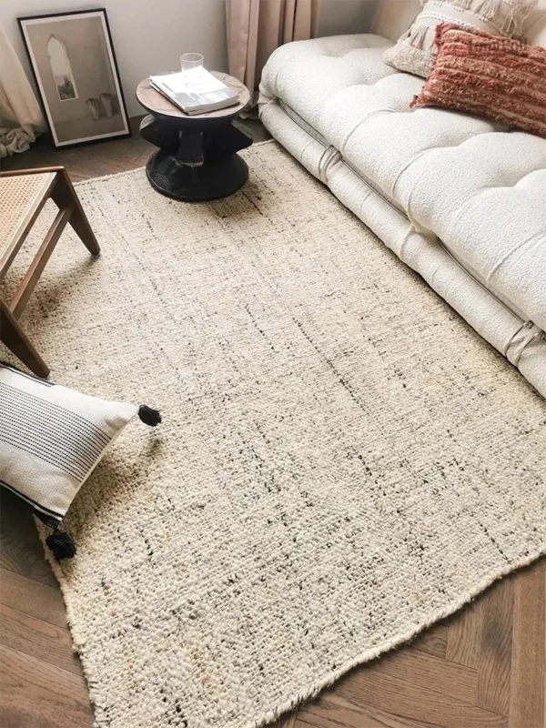 Tapis en laine doux, idéal pour une ambiance cocooning