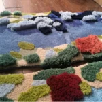 Tapis design circulaire aux motifs contemporains