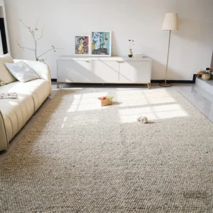 Tapis en laine beige, doux et élégant pour votre intérieur