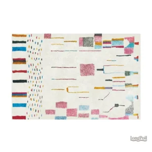 Tapis ethnique coloré avec motifs vibrants et design unique
