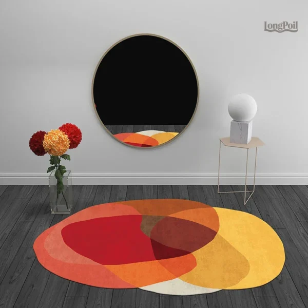 Tapis aux couleurs vives, forme unique pour intérieur moderne