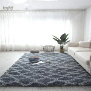 Tapis gris poil long