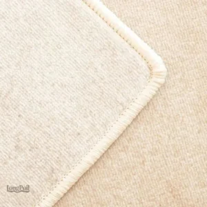 Tapis irrégulier avec motifs variés, style contemporain