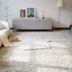 Tapis en laine bouclée, design élégant et chaleureux