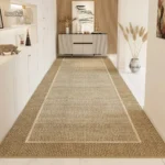 Tapis de couloir beige élégant et contemporain