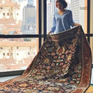 Tapis marocain aux motifs géométriques et textures uniques