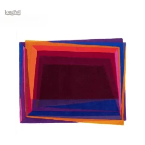 Tapis géométrique moderne aux motifs stylisés