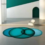 Tapis aux couleurs vives, forme unique pour décoration intérieure
