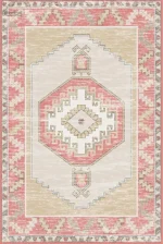 Tapis Perse aux motifs traditionnels et couleurs riches