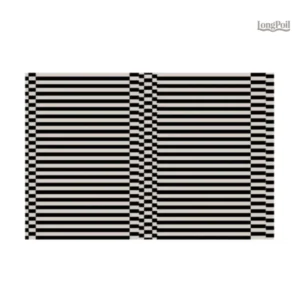 Tapis rayé aux motifs élégants pour une décoration moderne