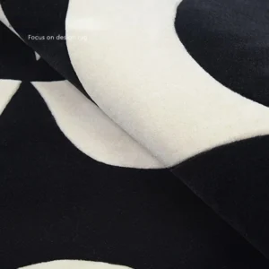 Tapis avec rayures colorées, ajout de style à votre intérieur