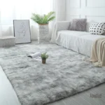 Tapis Shaggy gris, doux et confortable pour un intérieur moderne